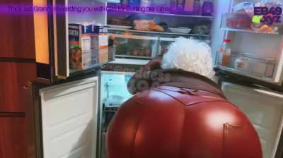 Thick Granny Rips Bubbly Leather Pant Farts