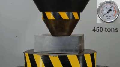 The difference between WW2 armor and modern armor. 