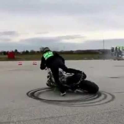 WCGW if I keep spinning on this motorcycle?