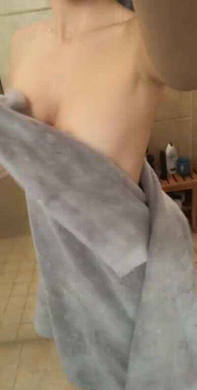 Can we take it back to the sexy shower snaps?