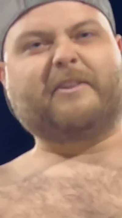 I ain't never seen a skater that big do that