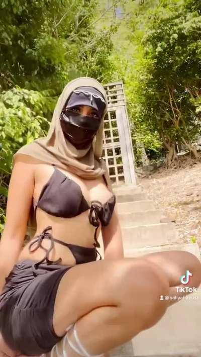 Get my exclusive uncensored content 25% Off for the next 100 subscribers!😈🐱💦 Don’t be shy 😉 link in comments😘