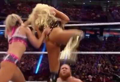 Mandy getting wedgied out of the rumble
