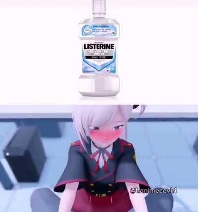 Chłopacy czy ona nie wie że nie wolno połykać bo bedzie bolał brzusio???? 