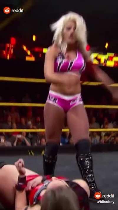 Alexa bliss NXT