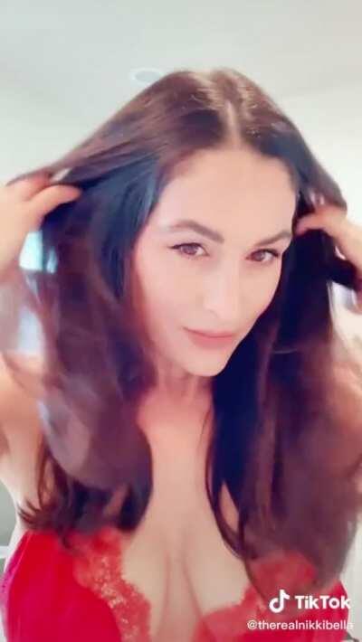 MILF Nikki Bella