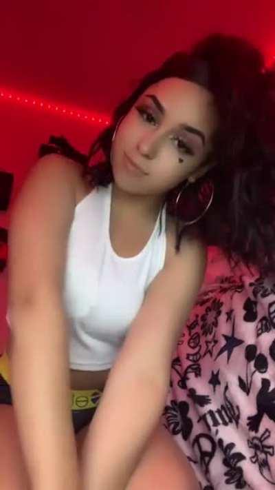 I want her ti choke on 🍆. Hope we see her on pornhub