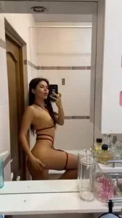 Do you admire my ass?