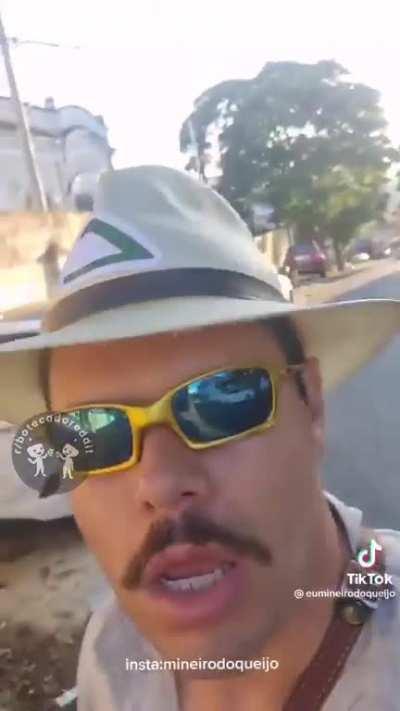 Compra os queijos do mano!