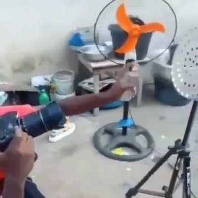 famous photographer holesum mmoentt 