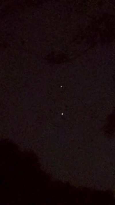 Saw this a few hours ago. Didn’t know where to post it. Multicolored object with other white objects