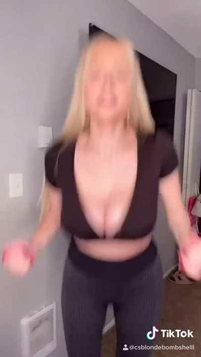 Bouncing Tits + TikTok