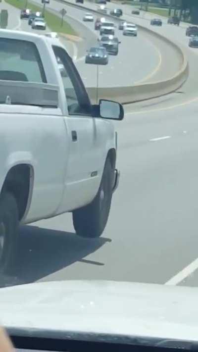 Чо-т подвеска постукивает иногда, посмотреть бы