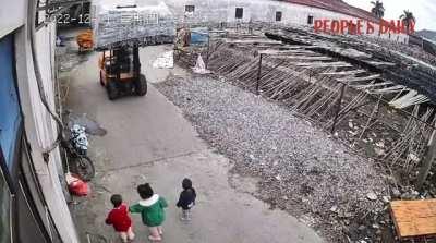 Big sister has your back