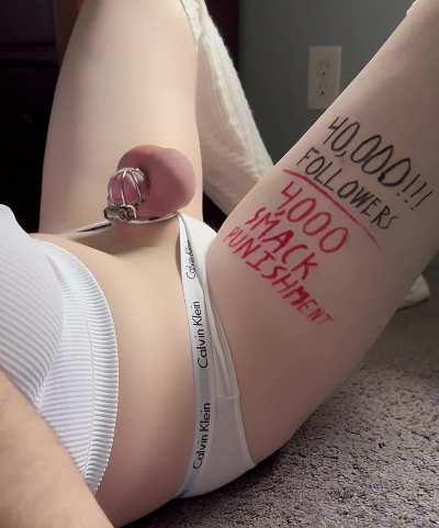 Hehe bursting out of my cage 🤭