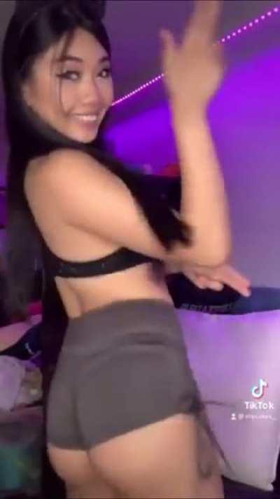Tiktok booty