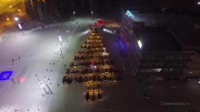 they said it's a tree, but i see an arrow