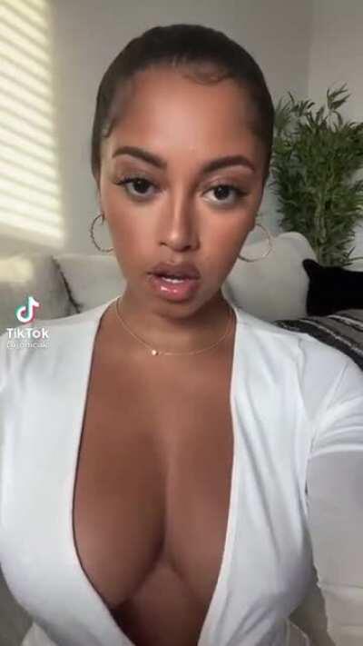 Jonica Keating (@Jonica)