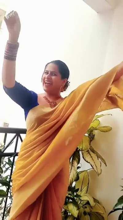 Sadhika Hot Saree Navel 🍩💖