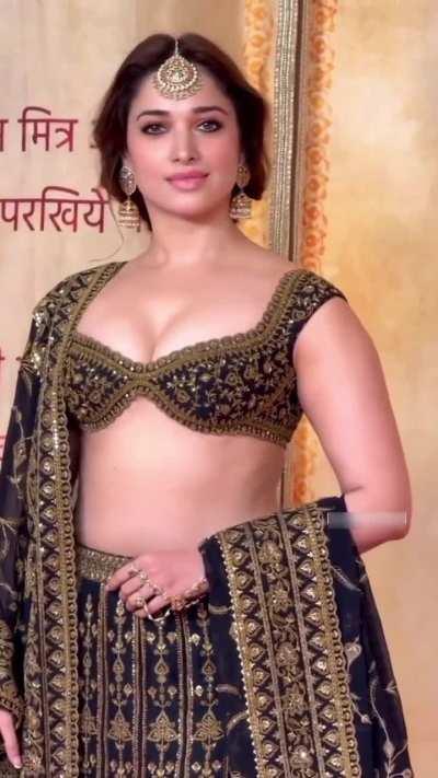 Tamanna Bhatia In Black Ghagra Choli 🖤🔥