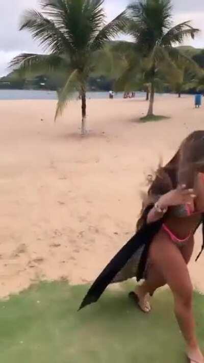 até o cachorro a quer😄