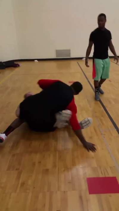 Man attacks a BJJ purple belt 