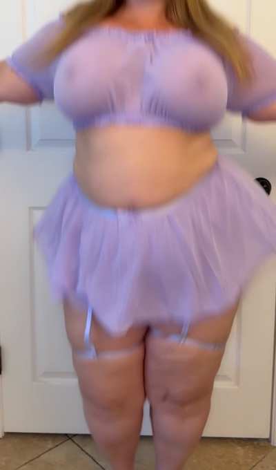 I love lingerie but I love bouncing my tits for you even more