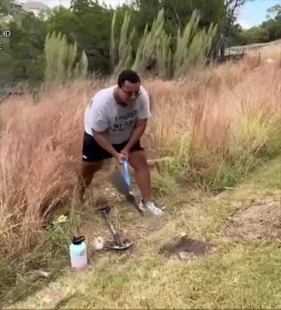 What Russel does for 3 hours every mc run