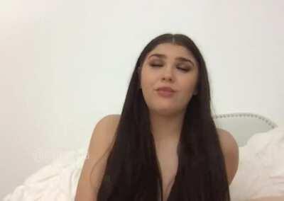 Aria Taylors Sexy O-Face Gets Me Outta My Mind!