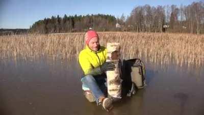 Narrator: It was at the moment he realized....