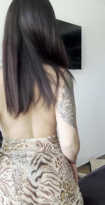 I keep my muslim petite gym body tight and perky for you :)