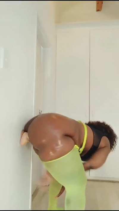 Big butt thick curvy black woman masturbating with dildo moaning