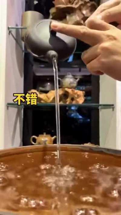 TIL the difference between pots. Do you test your teapots this way?