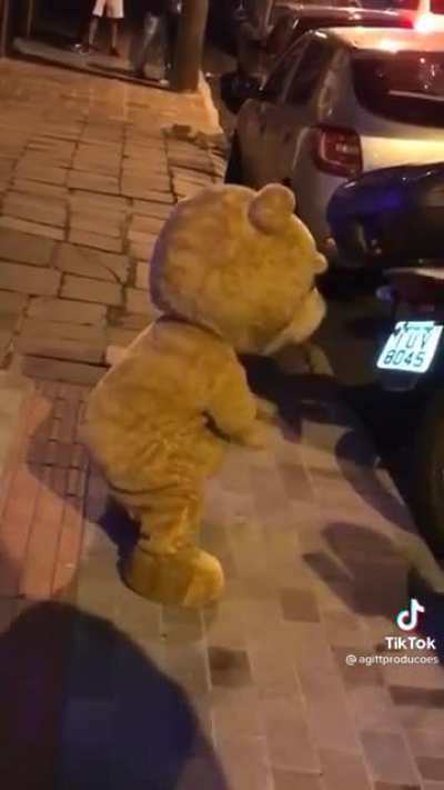 vc nunca disse q tinha 2 empregos pijas