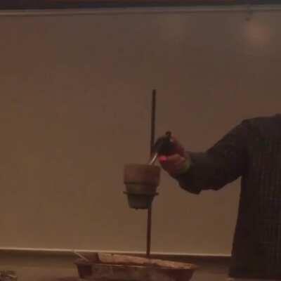 WCGW lighting thermite by hand