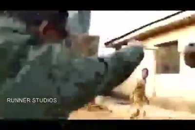 Muquinha depois de cair duro na cama com o nariz todo branco sonhando com RP