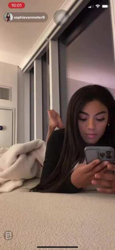 @sophievanmeter9 live right now