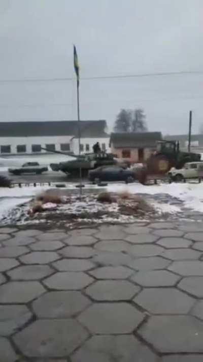 Ukrainian farmer brigade captures adds another Russian tank to their farm inventory