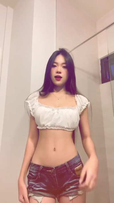 Amazing Thai girl 🥰