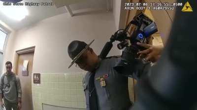 Footage of arrest of the reporter from NewsNation during Ohio Governor's press conference of the East Palestine train derailment (2/8)