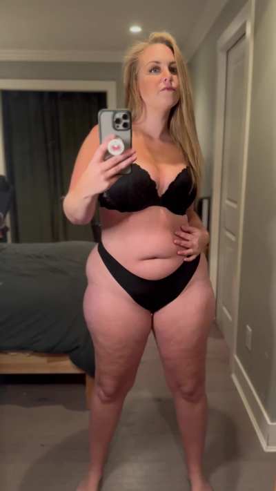 Would you rather tap a woman who hasn’t been de-flowered yet, or a 34-year-old single mom with years of experience who can drain your dragon blindfolded with her hands behind her back? 