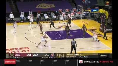 [Highlight] Javale McGee hits the fadeaway