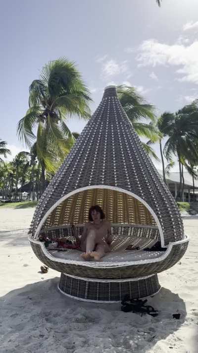 These little eggs on the beach are perfect for having sex