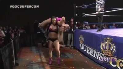 Maria Manic likes to carry Penelope Ford