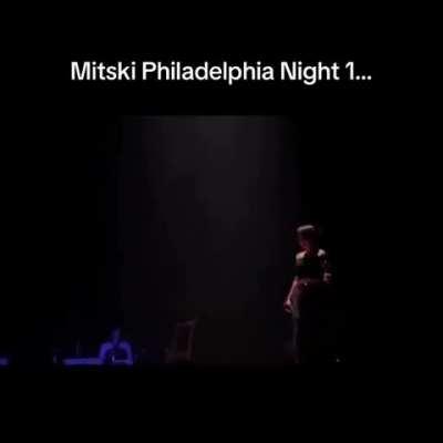 Dramatic part of Mitski concert interrupted by 