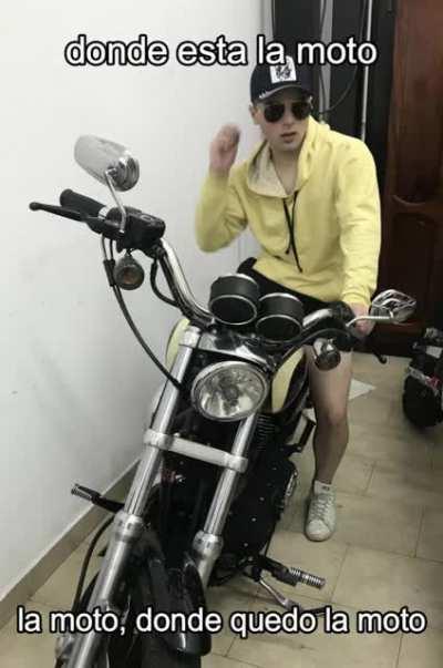 subete a mi moto prro :v