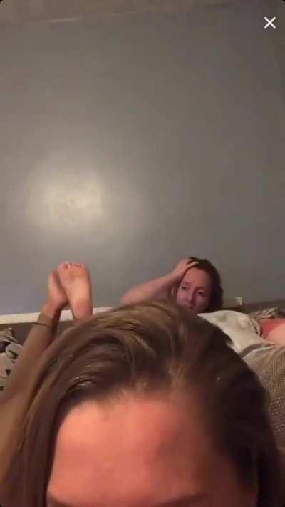 @heyellxx feet from old TikTok live (part 3)