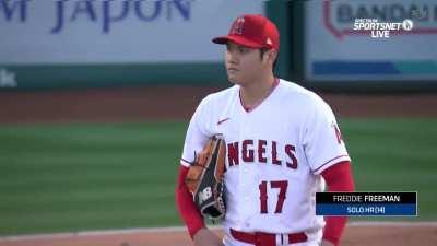 [Highlight] [Highlight] Freddie Freeman takes Ohtani deep to make it a 1-0 game in the 4th