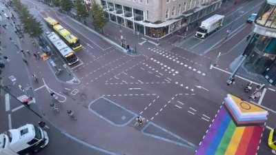 If you want your urban streets to serve optimal throughput....remove cars from the equation! —Vredenburg, Utrecht