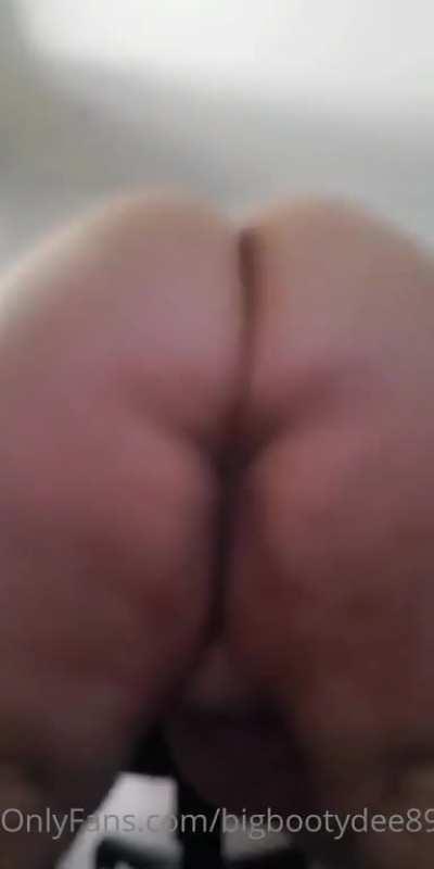 SSBBW BigBootyDee